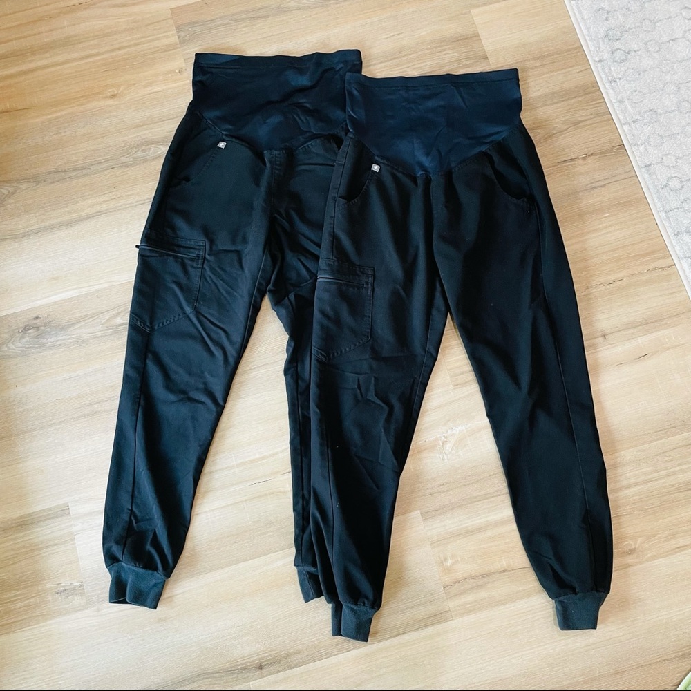 FIGS maternity black zamora joggers. 2 PAIRS